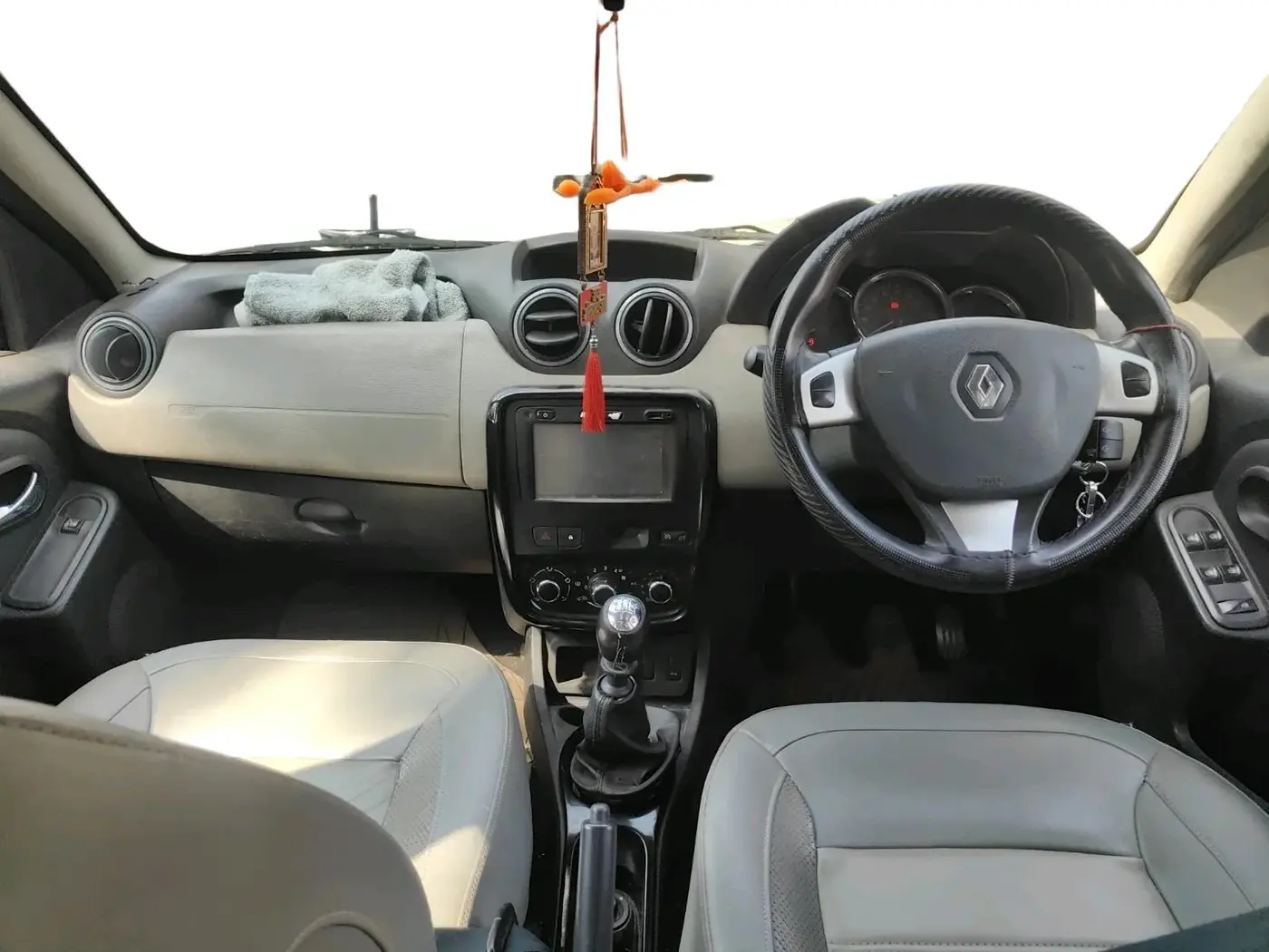 2015 Renault Duster 110 PS RXZ DIESEL, Diesel, Manual, 86,935 km, interior