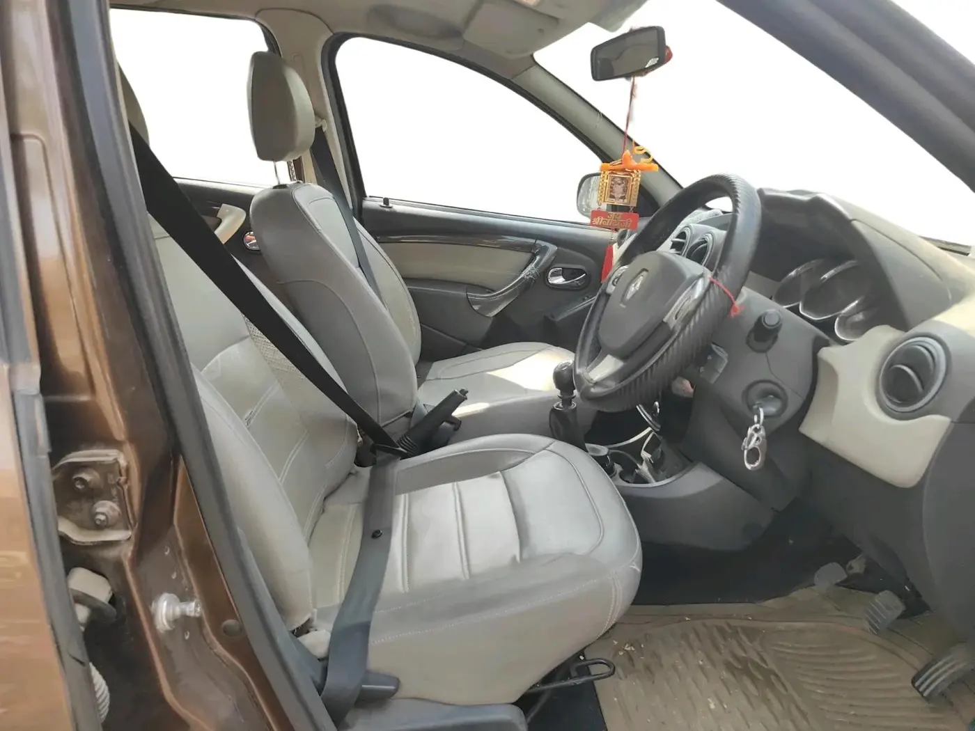 2015 Renault Duster 110 PS RXZ DIESEL, Diesel, Manual, 86,935 km, interior