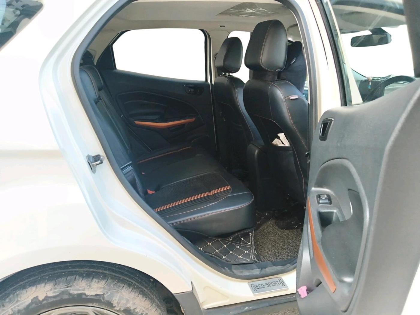 2018 Ford Ecosport TITANIUM + 1.5L DIESEL, Diesel, Manual, 70,203 km, interior
