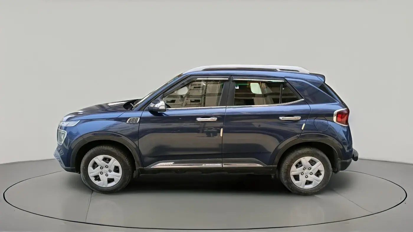 2021 Hyundai VENUE S+ 1.2, Petrol, Manual, 96,000 km, exterior