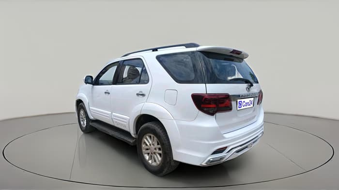 2012 Toyota Fortuner 3.0 4X2 AT, Diesel, Automatic, 1,72,450 km, exterior
