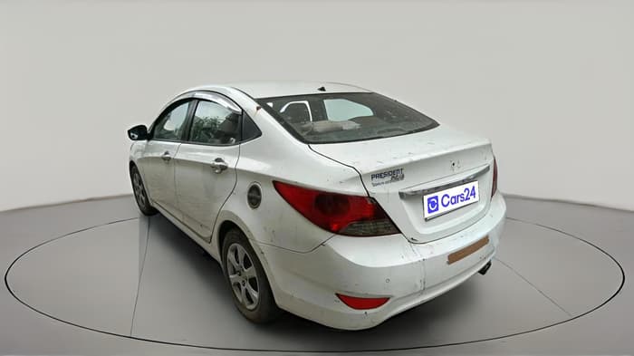 2013 Hyundai Verna FLUIDIC 1.6 CRDI EX, Diesel, Manual, 1,23,456 km, exterior