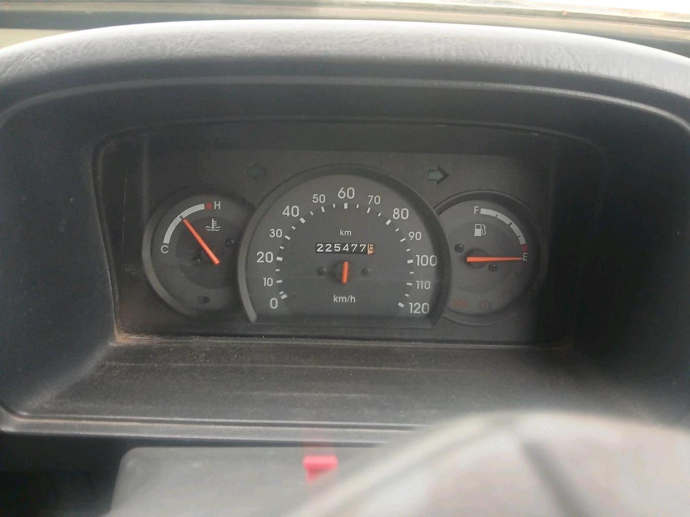 2018 Maruti Omni 5 STR, CNG, Manual, 2,25,477 km, interior