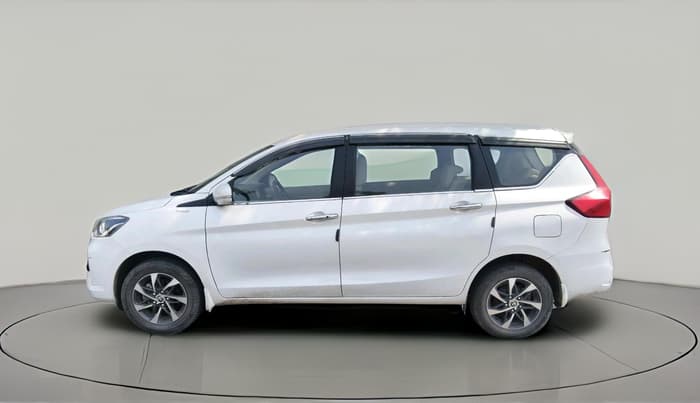 2023 Toyota RUMION  V MT , Petrol, Manual, 35,131 km, exterior