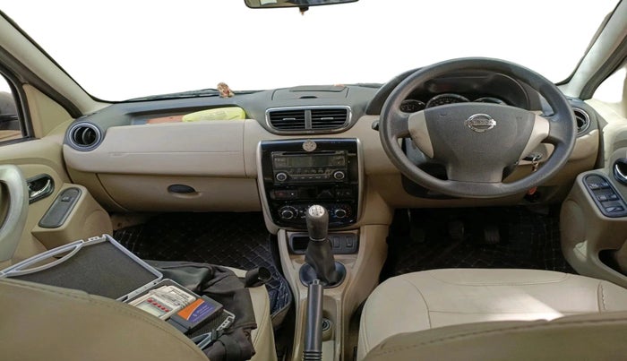 2016 Nissan Terrano XL D PLUS, Diesel, Manual, 94,832 km, interior