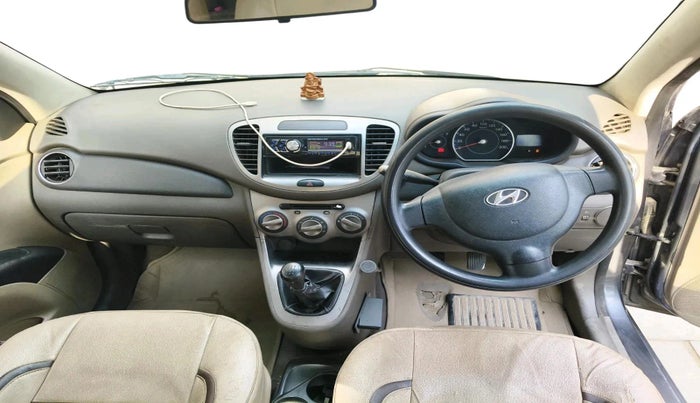 2011 Hyundai i10 MAGNA 1.2, CNG, Manual, 1,11,417 km, interior