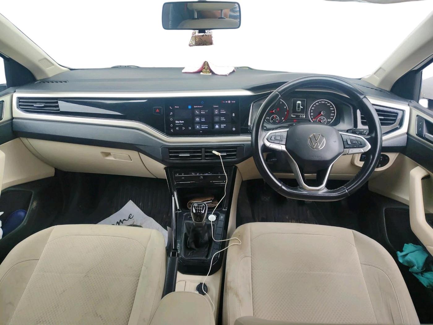 2024 Volkswagen VIRTUS HIGHLINE TSI 1.0 MT, Petrol, Manual, 39,064 km, interior