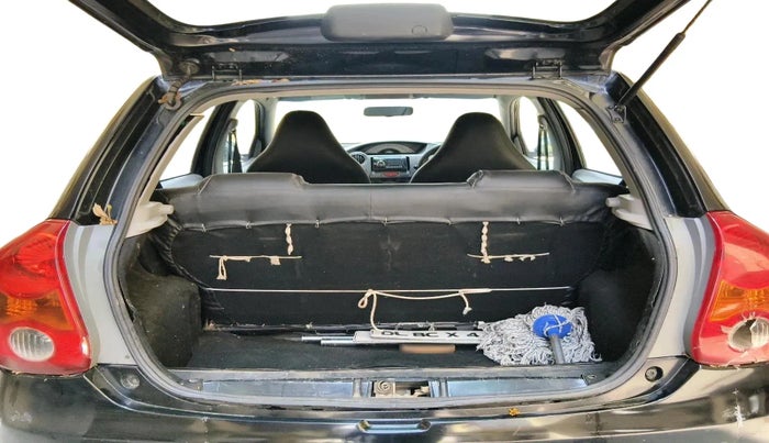 2011 Toyota Etios Liva G, Petrol, Manual, 66,087 km, exterior