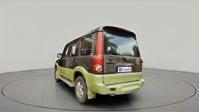 2013 Mahindra Scorpio VLX 2WD AIRBAG BS-III, Diesel, Manual, 3,30,950 km, exterior