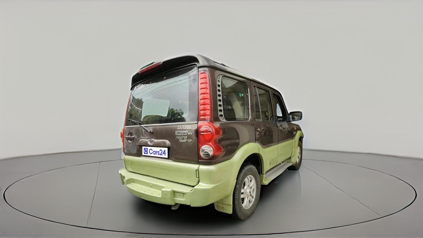 2013 Mahindra Scorpio VLX 2WD AIRBAG BS-III, Diesel, Manual, 3,30,950 km, exterior