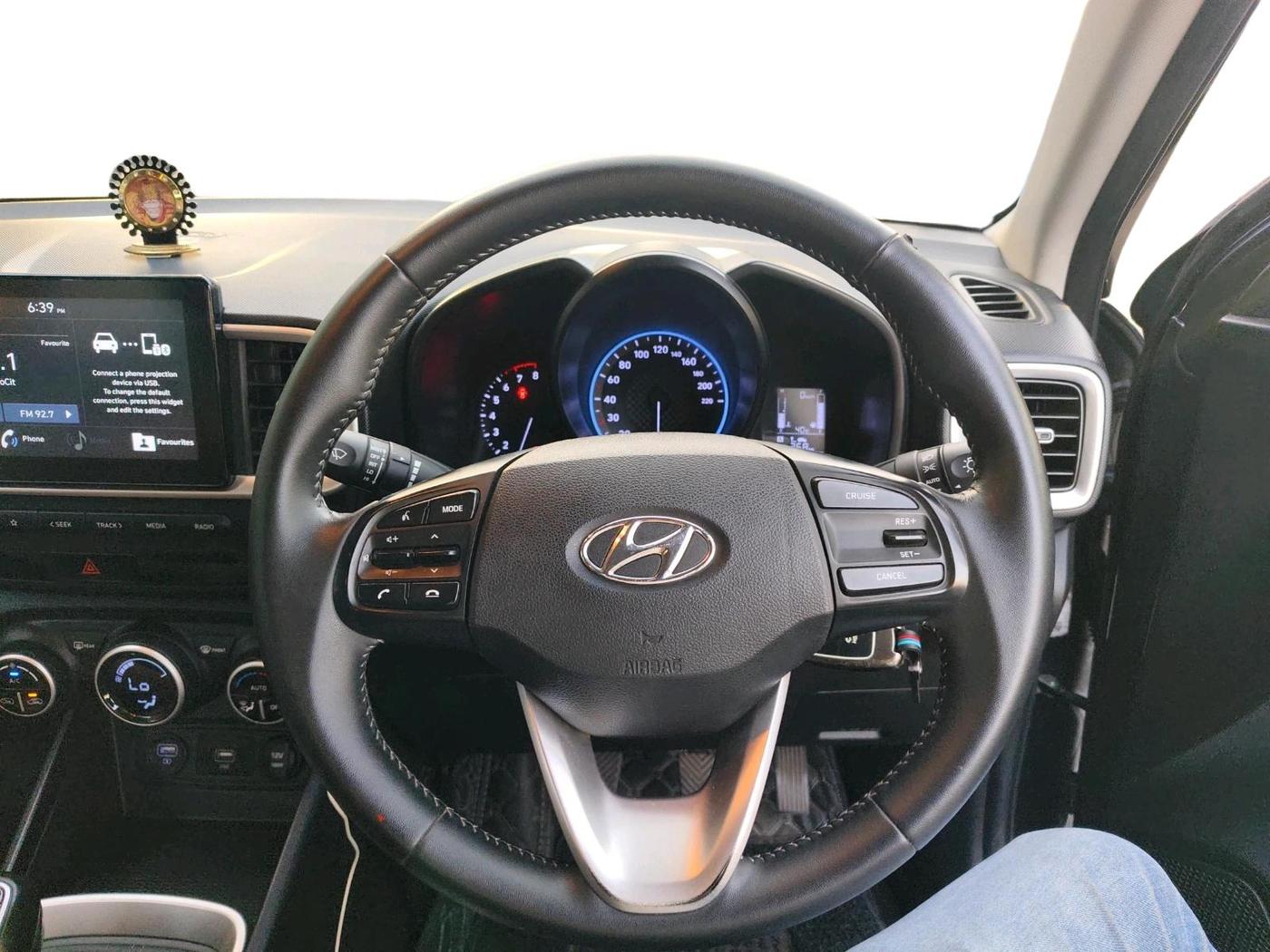 2019 Hyundai VENUE SX 1.0 TURBO, Petrol, Manual, 75,518 km, interior