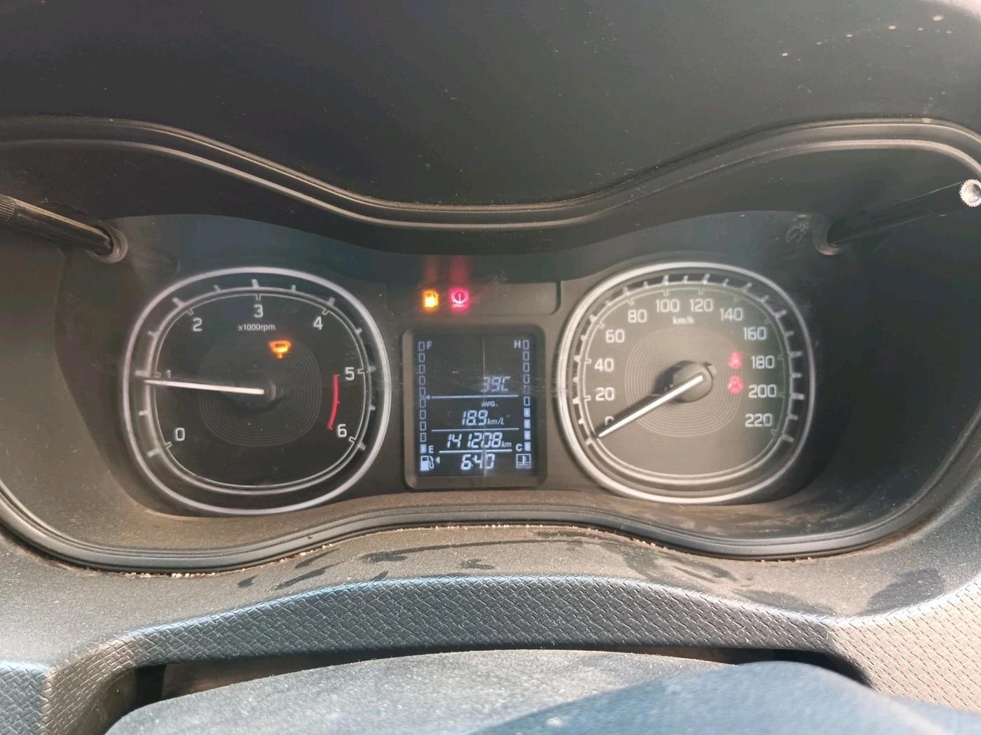 2017 Maruti Vitara Brezza ZDI, Diesel, Manual, 1,41,208 km, interior