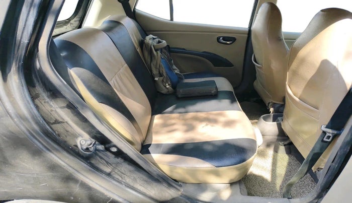 2011 Hyundai i10 MAGNA 1.1, Petrol, Manual, 82,602 km, interior