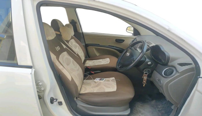 2014 Hyundai i10 MAGNA 1.1, Petrol, Manual, 1,15,028 km, interior