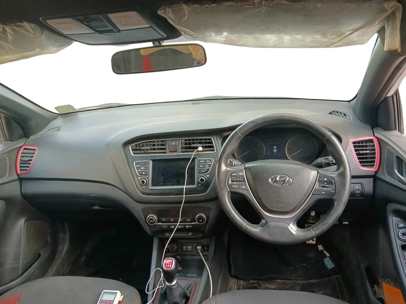 2019 Hyundai i20 Active 1.2 SX, Petrol, Manual, 71,000 km, interior
