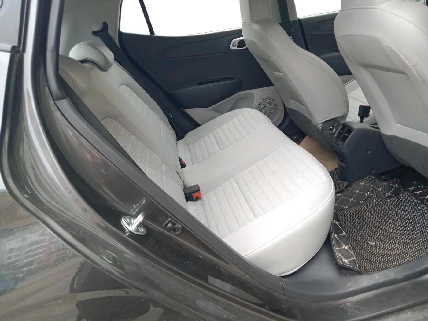 2025 Hyundai GRAND I10 NIOS SPORTZ 1.2 KAPPA VTVT, Petrol, Manual, 1,914 km, interior
