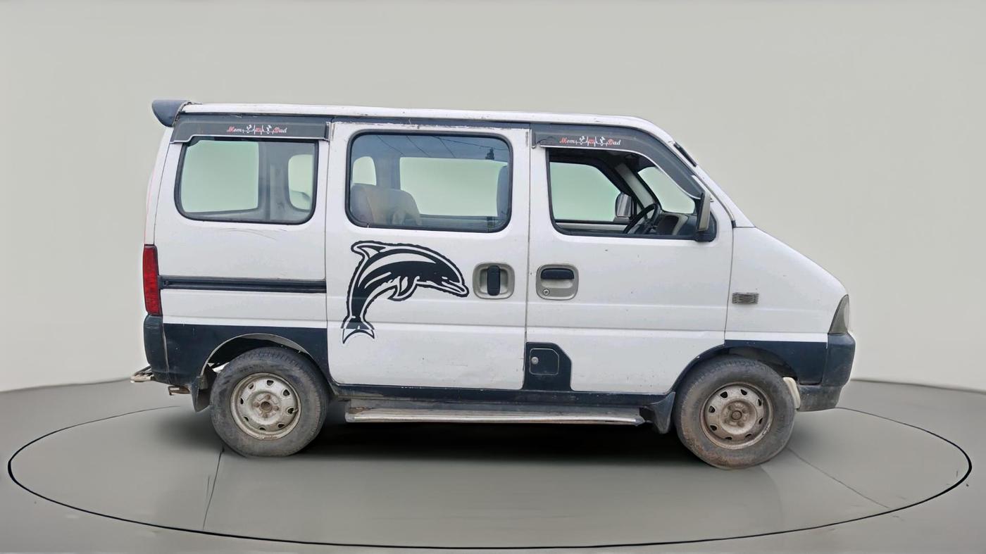 2015 Maruti Eeco 7 STR, CNG, Manual, 1,44,241 km, exterior