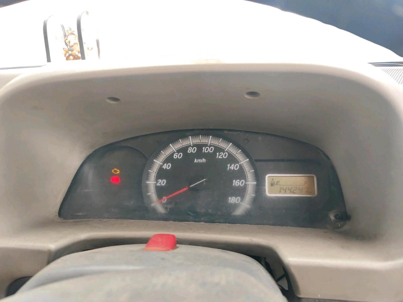 2015 Maruti Eeco 7 STR, CNG, Manual, 1,44,241 km, interior