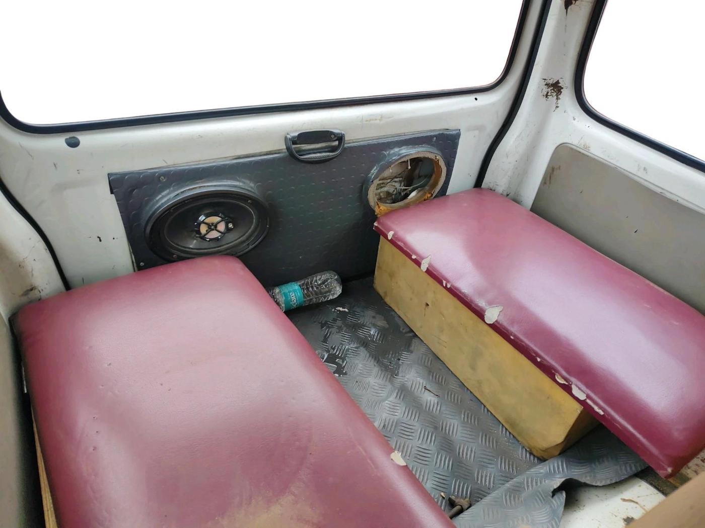 2015 Maruti Eeco 7 STR, CNG, Manual, 1,44,241 km, interior