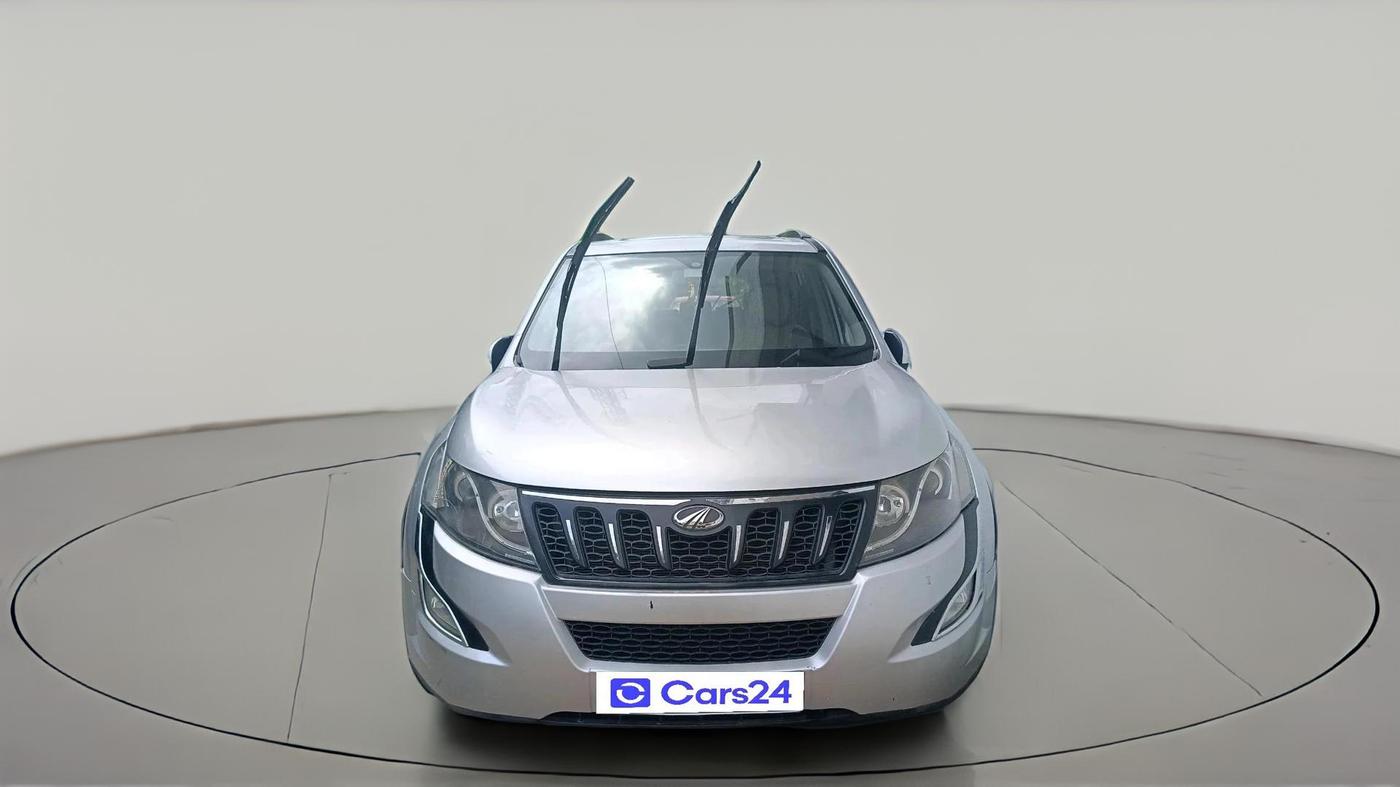 2016 Mahindra XUV500 W10, Diesel, Manual, 78,340 km, exterior