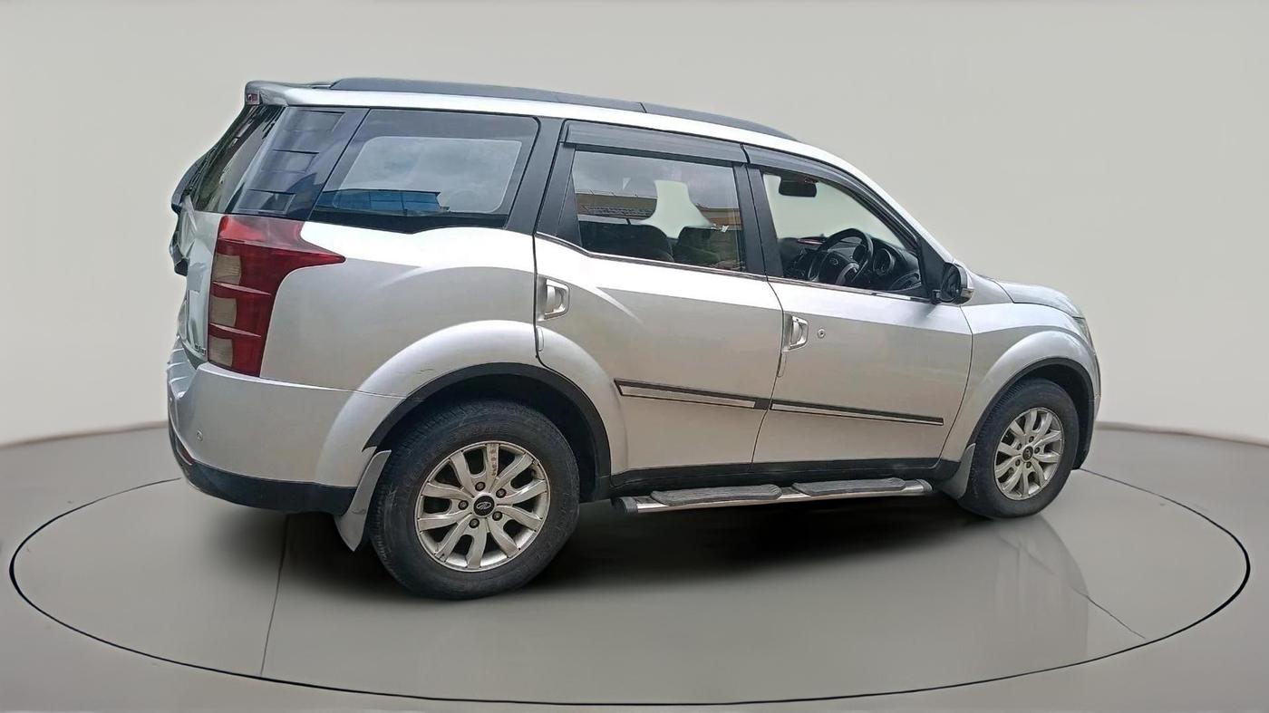 2016 Mahindra XUV500 W10, Diesel, Manual, 78,340 km, exterior