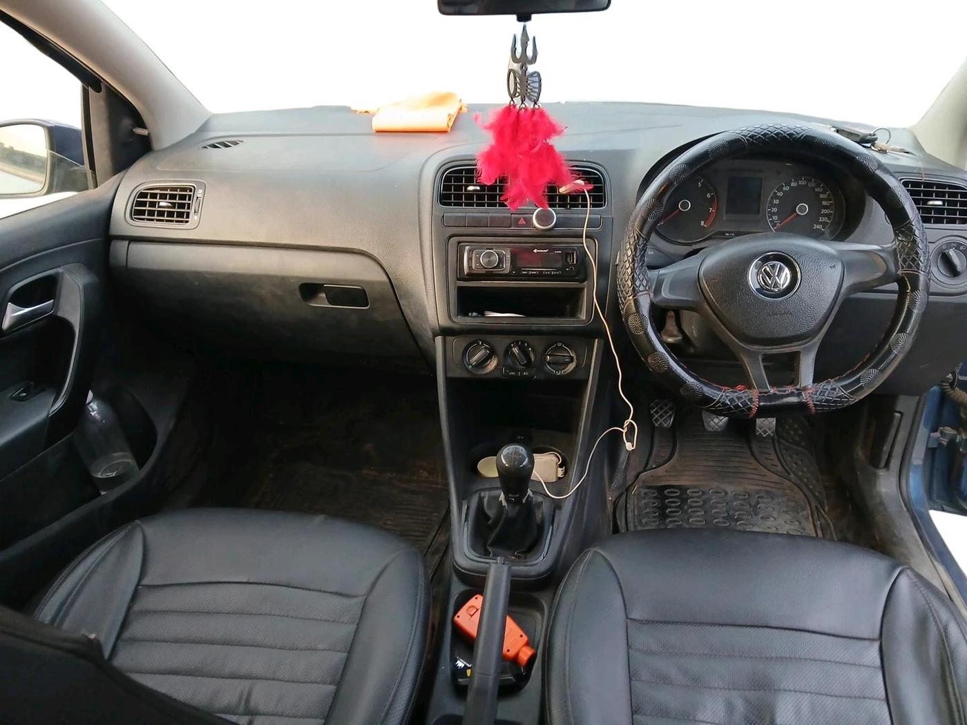 2016 Volkswagen Ameo TRENDLINE 1.2L, CNG, Manual, 49,006 km, interior