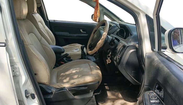 2018 Tata Hexa XE 4X2 6 STR, Diesel, Manual, 1,81,745 km, interior