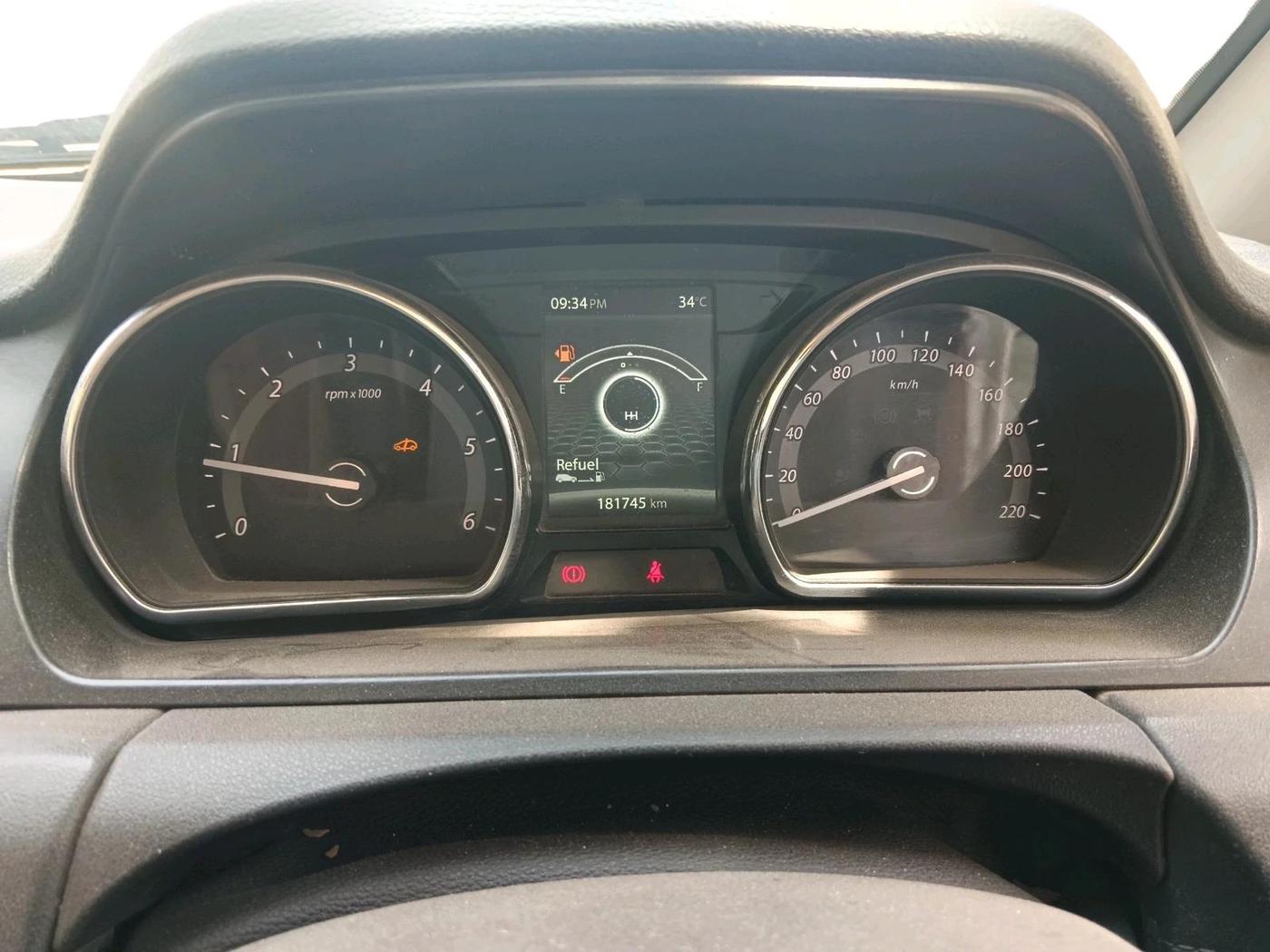2018 Tata Hexa XE 4X2 6 STR, Diesel, Manual, 1,81,745 km, interior