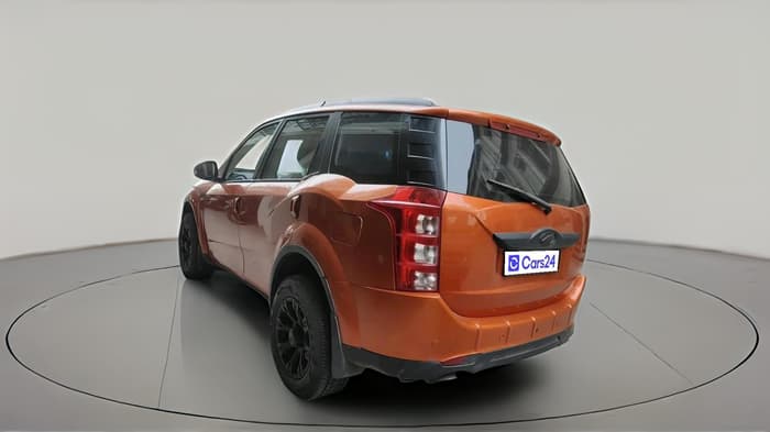 2017 Mahindra XUV500 W6, Diesel, Manual, 1,35,169 km, exterior