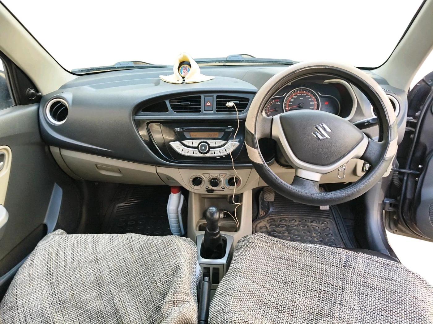 2014 Maruti Alto K10 VXI, CNG, Manual, 1,23,915 km, interior