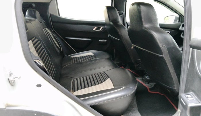 2018 Renault Kwid RXT 1.0 AMT (O), Petrol, Automatic, 97,647 km, interior