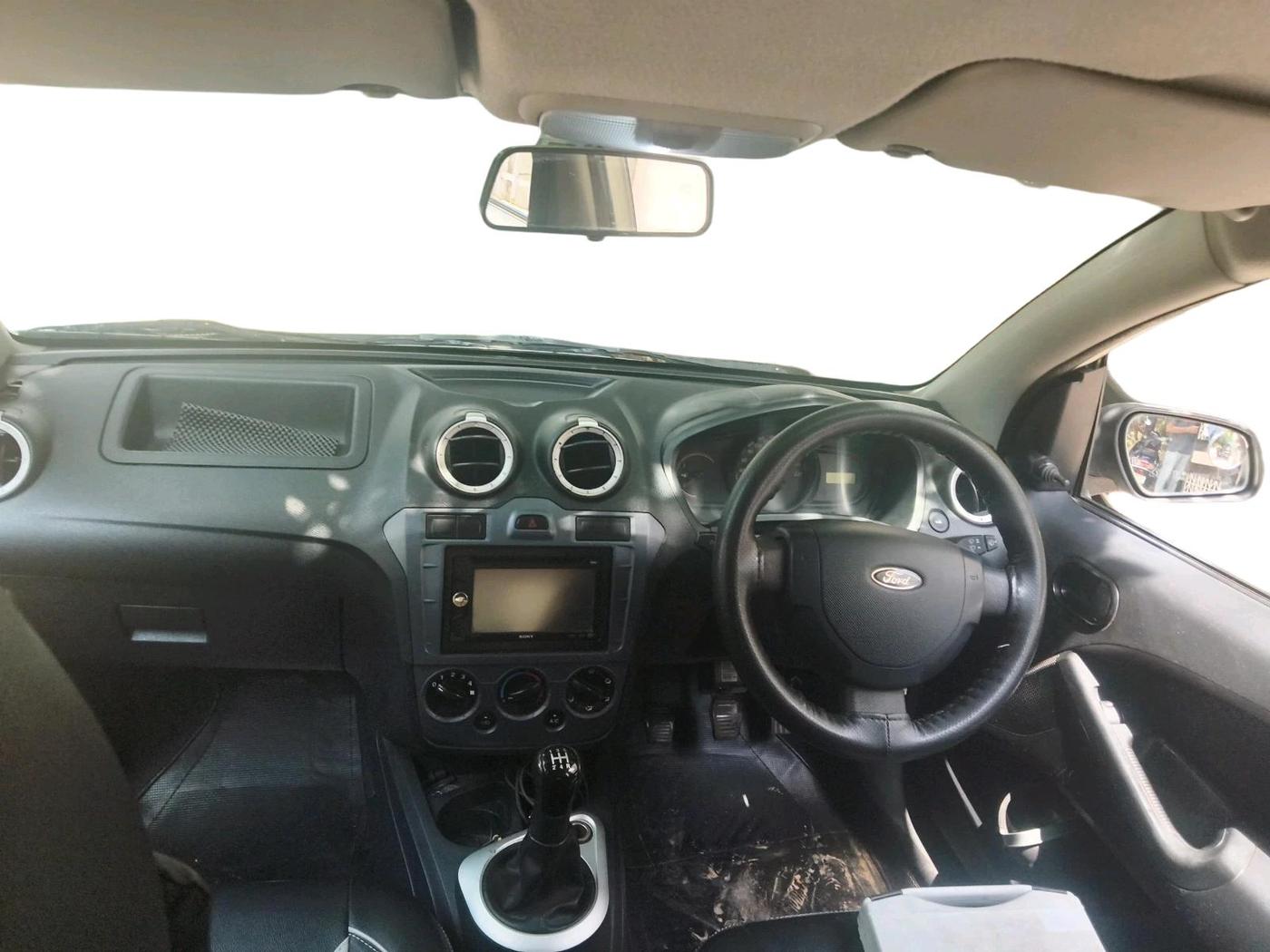 2013 Ford Figo EXI 1.4 DIESEL, Diesel, Manual, 97,547 km, interior