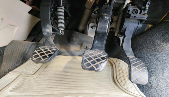 2011 Skoda Fabia ACTIVE 1.2 MPI, Petrol, Manual, 1,12,234 km, interior