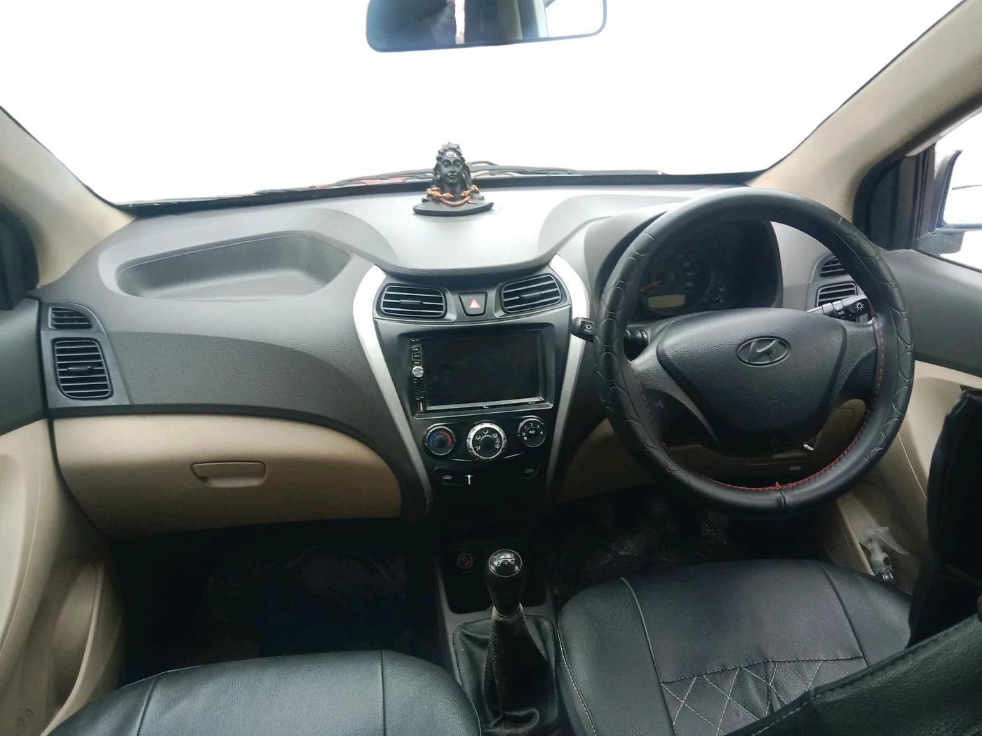 2017 Hyundai Eon ERA +, Petrol, Manual, 91,814 km, interior