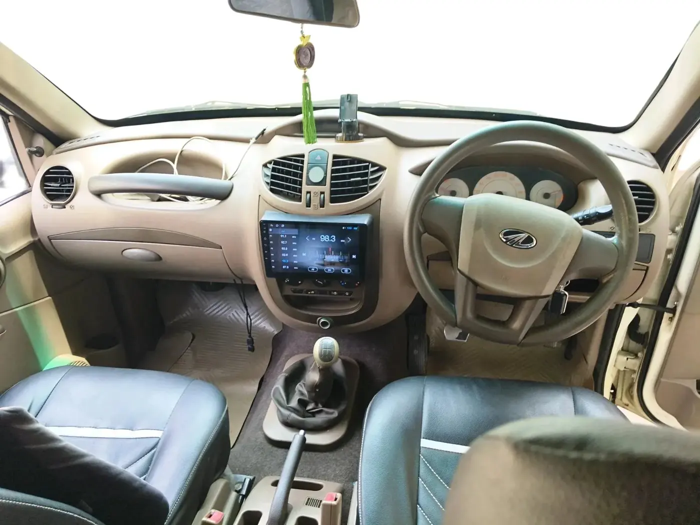2012 Mahindra Xylo D4, Diesel, Manual, 1,34,867 km, interior