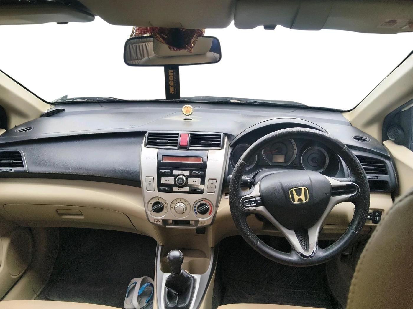 2011 Honda City 1.5L I-VTEC V MT, CNG, Manual, 85,956 km, interior