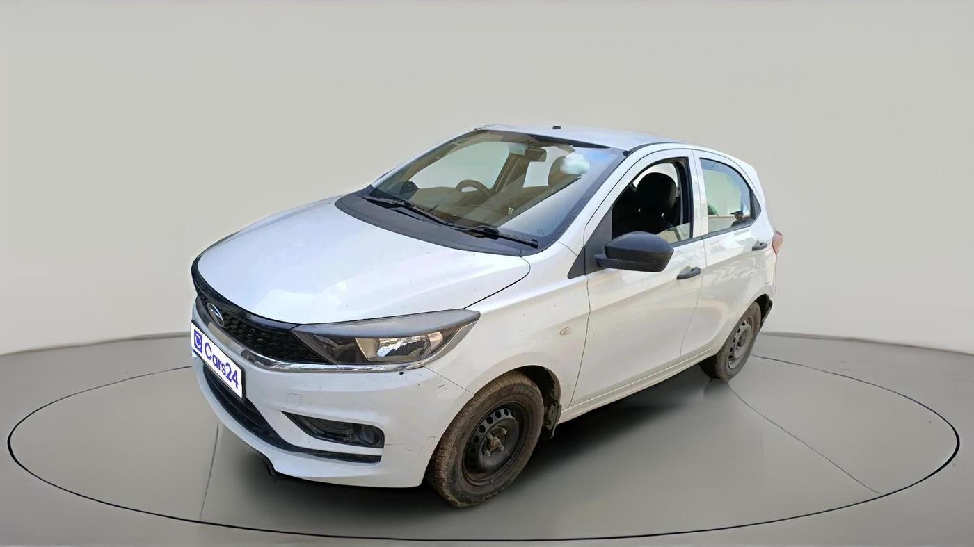 2020 Tata Tiago XE PETROL, Petrol, Manual, 31,924 km, exterior