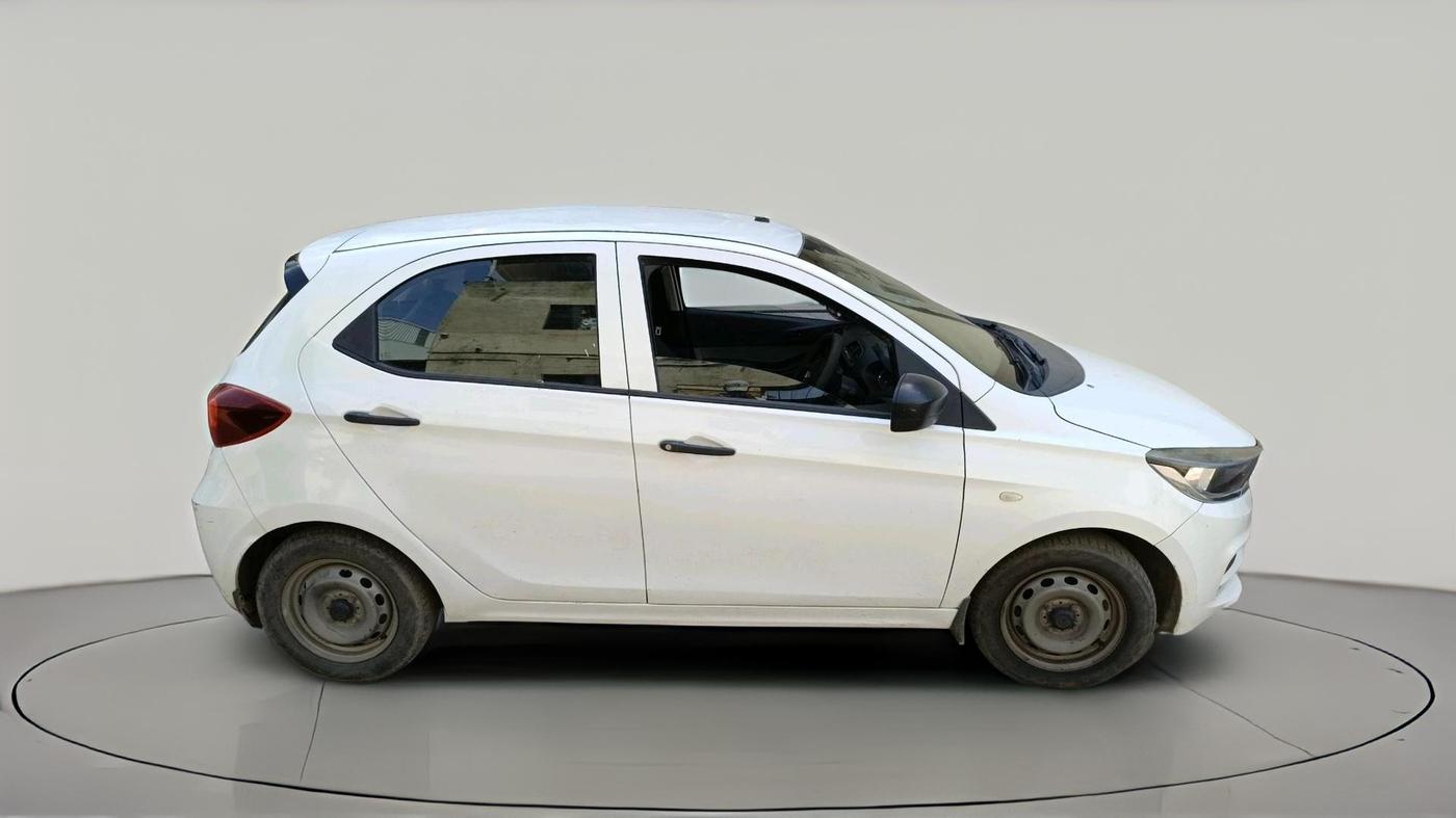 2020 Tata Tiago XE PETROL, Petrol, Manual, 31,924 km, exterior