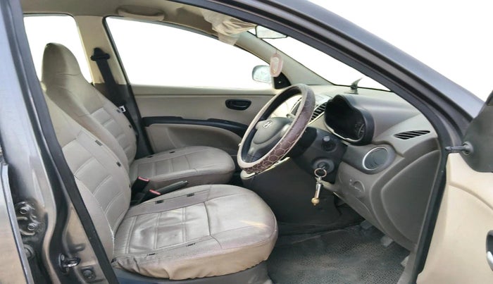 2015 Hyundai i10 MAGNA 1.1, Petrol, Manual, 81,108 km, interior