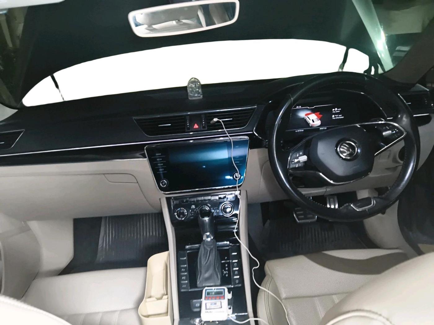 2020 Skoda Superb L&K 2.0 TSI AT, Petrol, Automatic, 83,927 km, interior