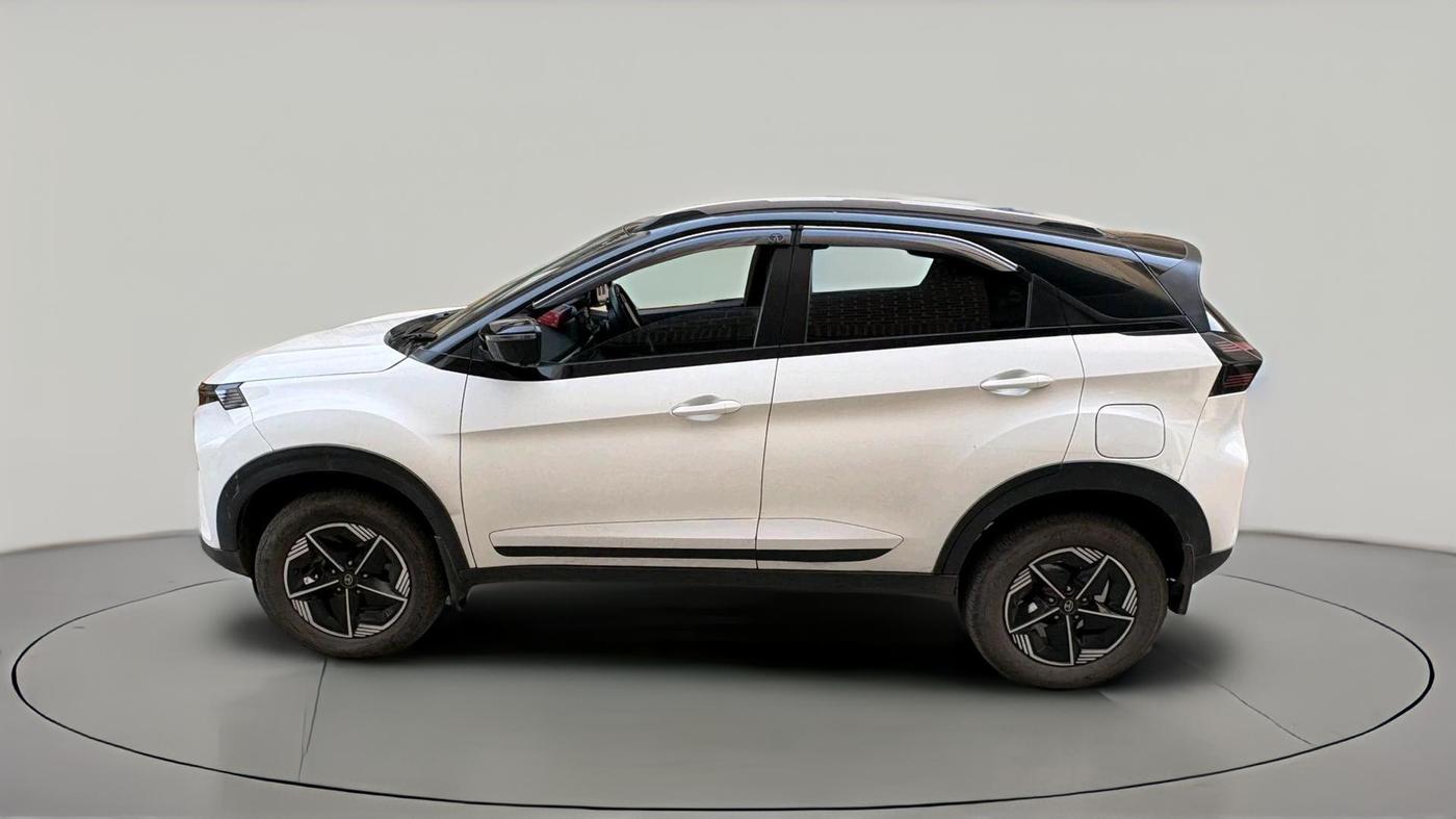 2023 Tata NEXON FEARLESS + SUNROOF DCA DUAL TONE 1.2 PETROL, Petrol, Automatic, 19,209 km, exterior