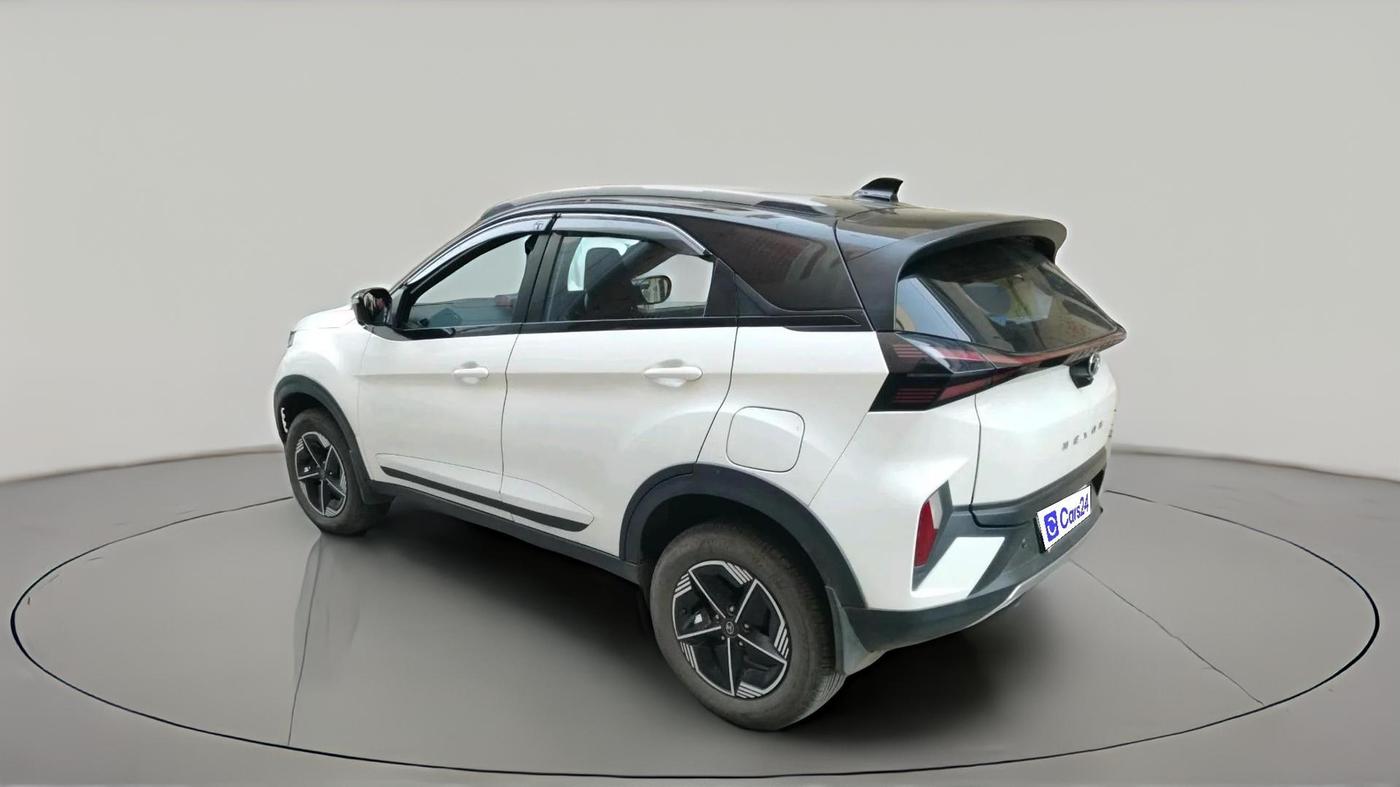 2023 Tata NEXON FEARLESS + SUNROOF DCA DUAL TONE 1.2 PETROL, Petrol, Automatic, 19,209 km, exterior