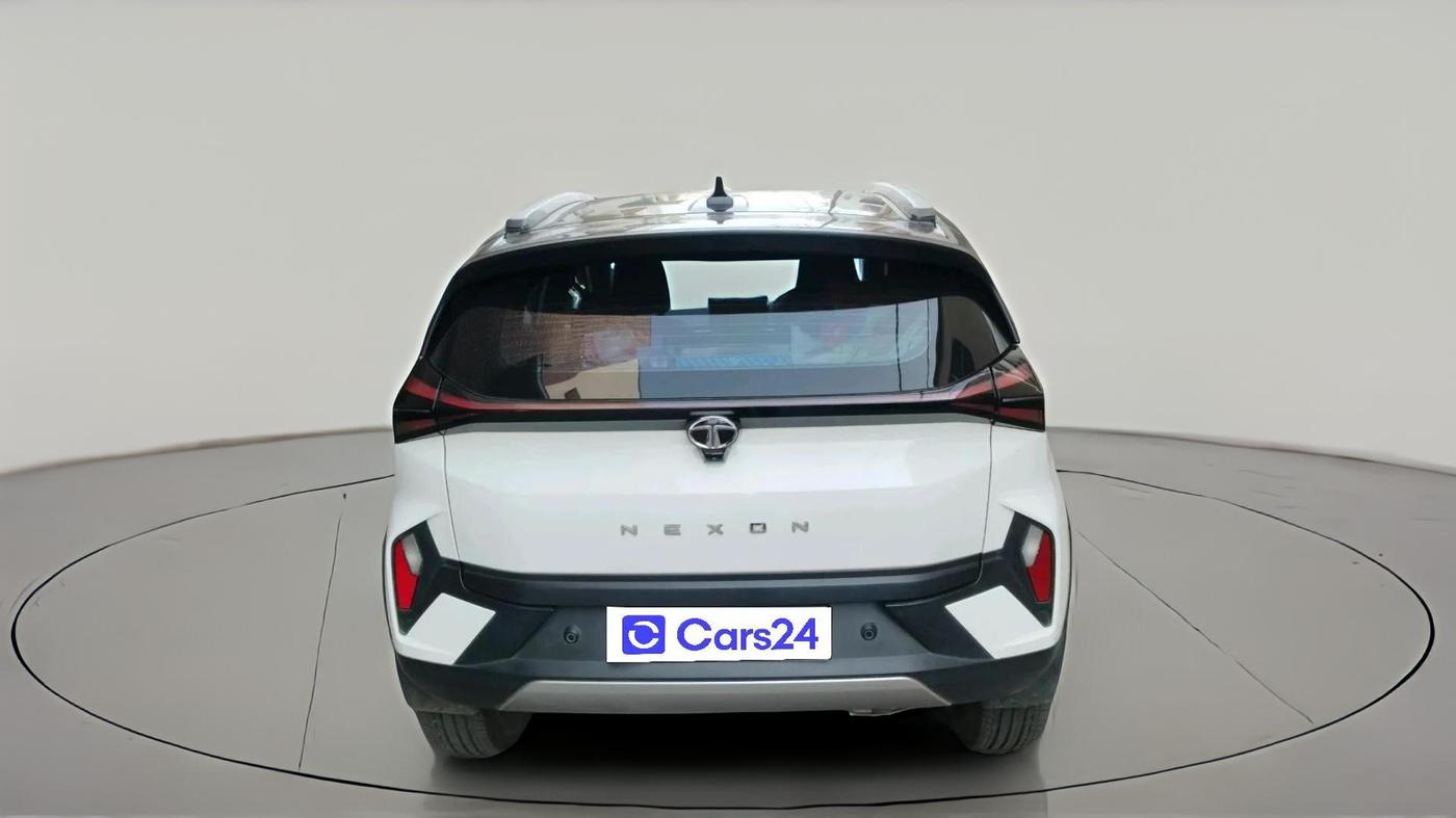 2023 Tata NEXON FEARLESS + SUNROOF DCA DUAL TONE 1.2 PETROL, Petrol, Automatic, 19,209 km, exterior