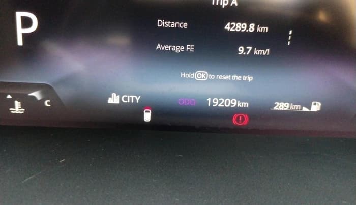 2023 Tata NEXON FEARLESS + SUNROOF DCA DUAL TONE 1.2 PETROL, Petrol, Automatic, 19,209 km, interior