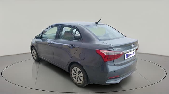 2017 Hyundai Xcent E+, CNG, Manual, 1,25,872 km, exterior