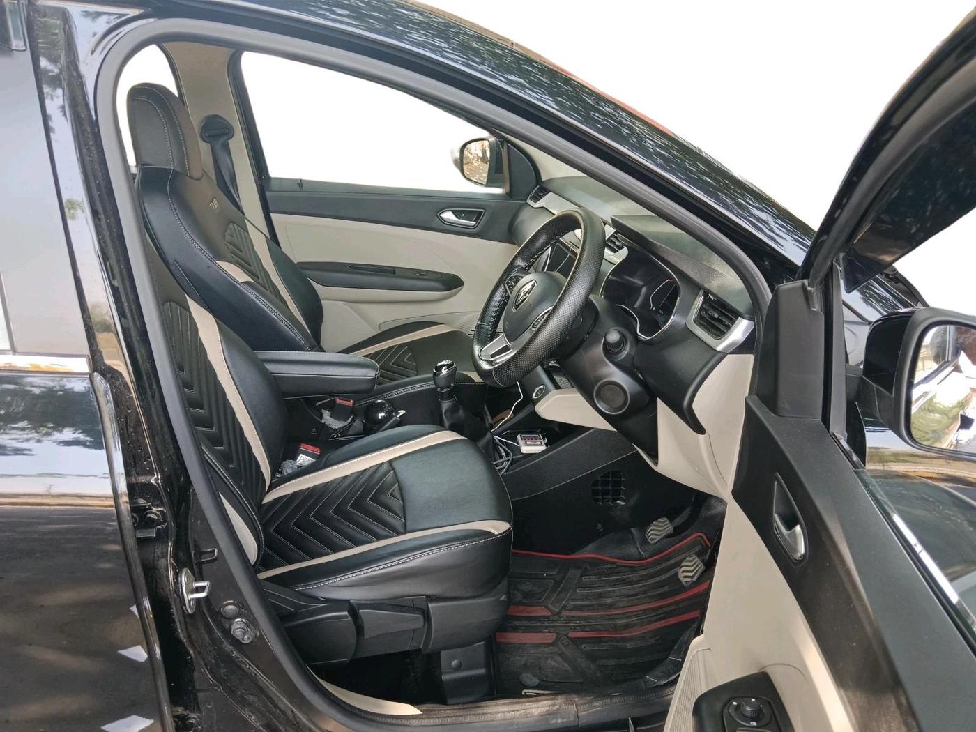 2024 Renault TRIBER RXZ, Petrol, Manual, 7,526 km, interior