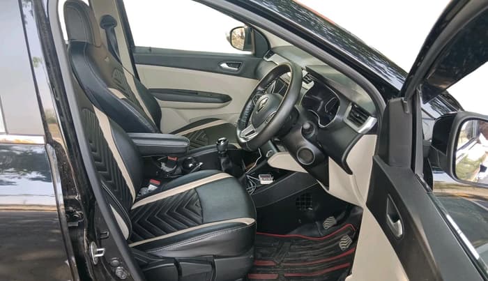 2024 Renault TRIBER RXZ, Petrol, Manual, 7,526 km, interior