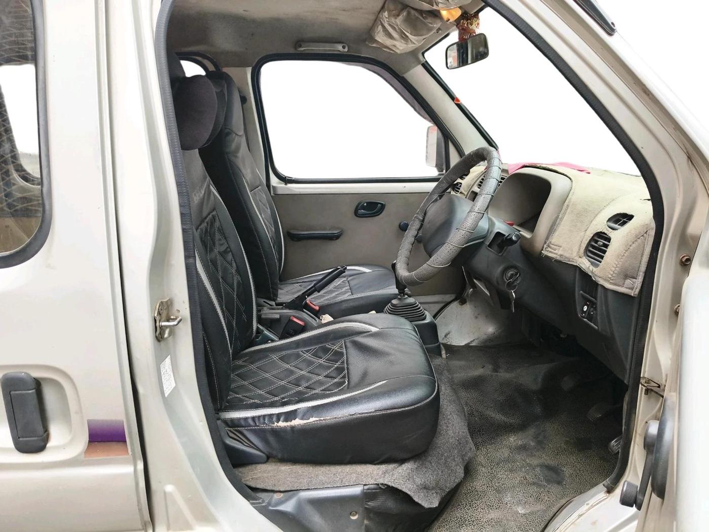 2012 Maruti Eeco 7 STR, CNG, Manual, 81,186 km, interior