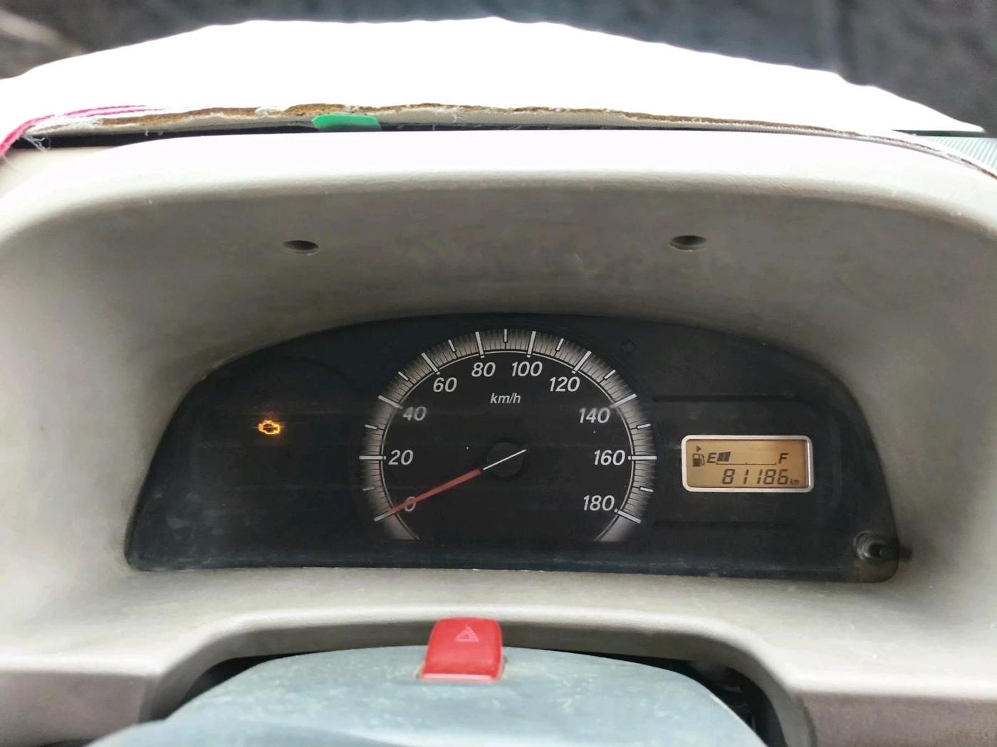 2012 Maruti Eeco 7 STR, CNG, Manual, 81,186 km, interior