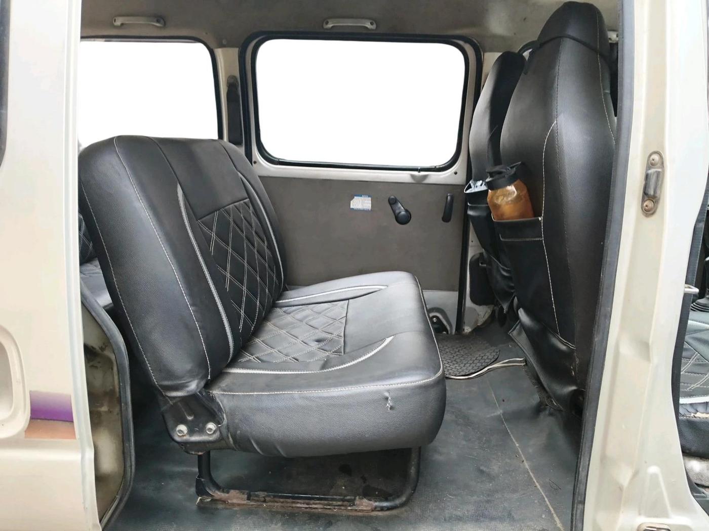 2012 Maruti Eeco 7 STR, CNG, Manual, 81,186 km, interior